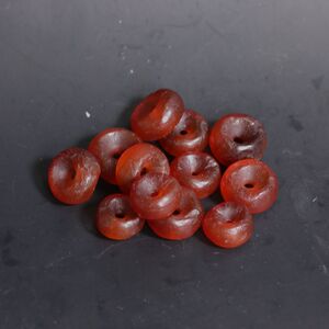 夏家店文化遗址出土海贝研磨孔项链25个包老包真古珠老珠子0人付款