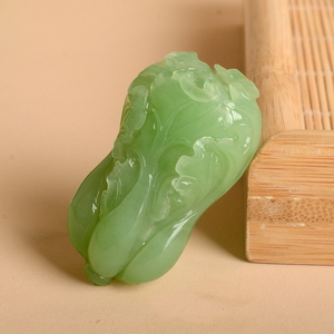 天饰和田玉白菜吊坠寓意百财手把件青海料飘翠雕工精湛栩栩如生