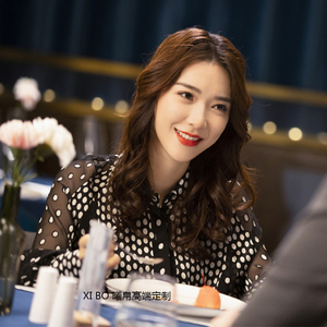 暴风眼代斯苗霏明星同款衣服波点雪纺衬衫女设计感小众上衣新款春