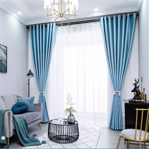 窗帘亮色客厅