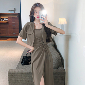 夏季轻熟风女装套装港味2022新款短款外套 开叉吊带连衣裙两件套