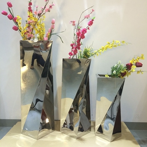 新款创意扭曲不锈钢花瓶 落地 多边形金属花盆花器 酒店商场定制
