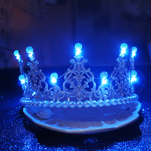 蓝色皇冠王冠