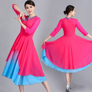雨夜新款广场舞服装女连衣裙跳舞蹈演出服中老年交谊舞大摆长裙子