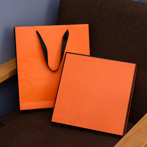 新款正方形礼品盒简约丝巾包装盒橙色通用精美礼盒可单个定制logo