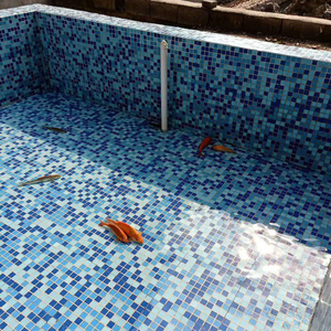 简约卫生间瓷砖300x300游泳池水池瓷砖马赛克鱼池防滑地砖背景墙