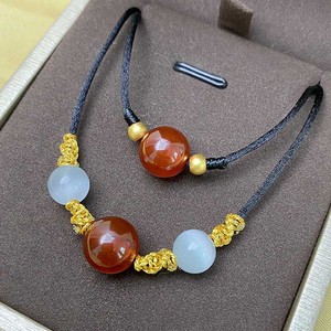 周同款玛瑙珠子编黑绳中国黄金足金天然红玉髓吊坠抖大生直播爆款