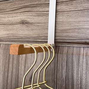 实木门后挂钩门背式挂衣架免打孔玄关进门上挂架隔夜衣收纳衣帽架