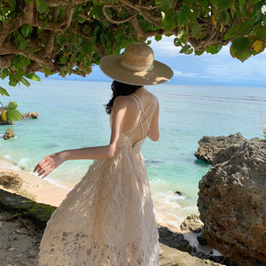 泰国露背沙滩裙女夏海南海边度假超仙重工长裙吊带性感三亚连衣裙