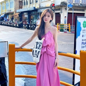 泰国旅游穿搭海边连衣裙海南三亚拍照沙滩裙大理丽江复古吊带长裙