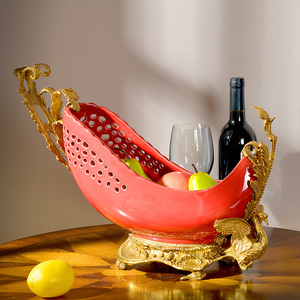 美式欧式简约现代陶瓷配铜红色白色客厅餐厅水果盘别墅装饰摆件