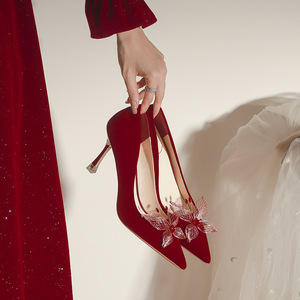 红色礼服鞋秀禾婚纱两穿婚鞋法式高跟鞋女2024新款蝴蝶单鞋订婚鞋