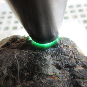 天然危地马拉翡翠危料原石脱砂色料墨翠糯种牌子挂件镶嵌戒面吊坠