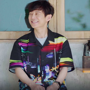 向往的生活6何炅老师同款印花上海繁华时尚沙滩衬衫短裤套装情侣