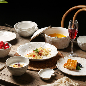 欧式陶瓷盘子复古两一人食餐具法式碗碟菜盘家用汤盆面碗饭碗套装