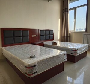快捷酒店宾馆家具旅馆公寓出租标间单间床床架软包床靠床头柜桌子