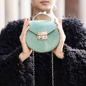 salar milano小猪包真皮时尚女士包包2021新款铆钉单肩斜挎小圆包