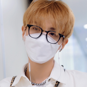 黄明昊同款眼镜框