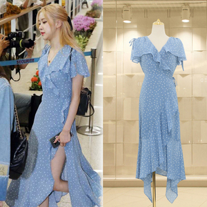明星朴彩英rose同款蓝色连衣裙高级感夏季不规则中长款开叉度假裙