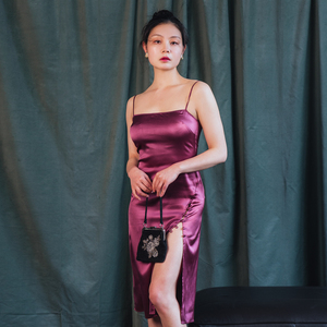 禧唐 弹力真丝一字领吊带睡裙旗袍款性感高开叉钮扣桑蚕丝连衣裙