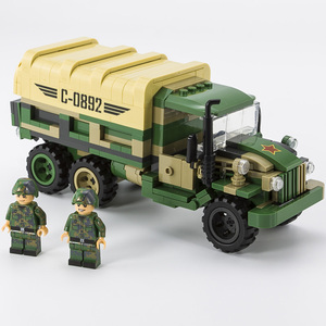 兼容乐高积木军事运兵车半履带装甲运输车重型大卡车男孩拼装玩具
