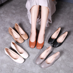 黑色工作鞋女粗跟单鞋女2019秋新款舒适浅口百搭方头低跟奶奶鞋女