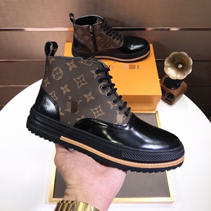 【欧洲站v】高帮百搭时尚休闲潮流鞋子男亮皮印花 羊皮里霸气厚底