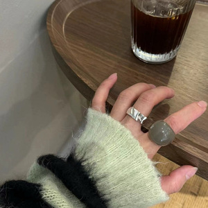 新款树脂亚克力戒指饰品韩国复古个性高级设计感琥珀灰色个性指环