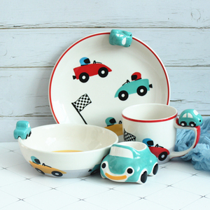 泰国进口卡通儿童陶瓷餐具可爱宝宝碗水果盘水杯子创意汽车釉下彩