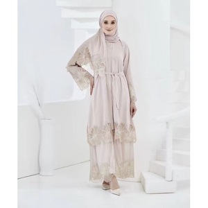 东南亚迪拜长袍女士连衣裙马来印尼大码长裙优雅沙特阿拉伯风服饰