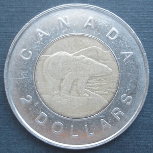 001人付款淘宝加拿大2元双色币2003年05年06年版老年女王获奖币北极熊