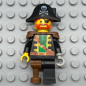 乐高经典红胡子海盗船长人仔 绝版 pi055稀有 1989年 21322梭鱼湾