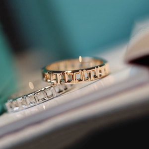 True镂空戒指女纯银18k玫瑰金小众设计窄款T指环不掉色小巧ins风