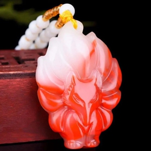 拍卖天然新疆和田玉七彩玉九尾狐狐狸吊坠男女款挂件彩玉情侣项链