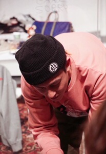 现货 陈冠希同款 一只猴子音术艺术展限定爽帽冷帽 毛线帽子正品