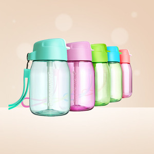 特百惠cc企鹅杯350ml儿童吸管便携拎手绳小学生防漏嘟嘟水杯瓶子