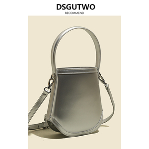 DSGUTWO 独特设计 小众真皮牛皮水桶包简约手提斜挎新款春夏女包