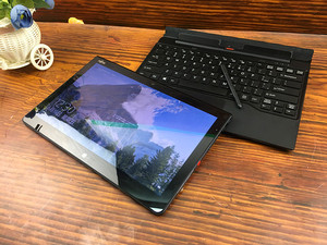 富士通q704带键盘触摸屏带笔双电池美版二合一平板笔记本电脑