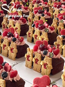 520情人节蛋糕装饰小熊兔猫饼干面包卷爱心插件甜品烘焙装扮网红