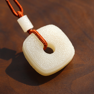 【四方平安】和田玉藕粉色仿古玉琮挂件 青海料手工四方平安吊坠