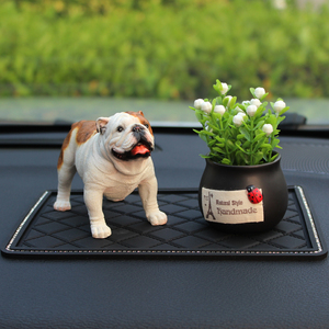 法斗恶霸犬可爱创意车上车载摆件仿真狗狗公仔车内装饰品35人付款48