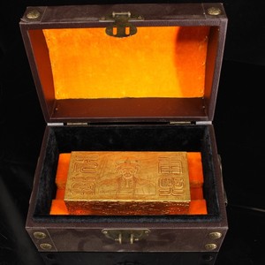 珍藏收纯手工打造鎏金金砖金锭一块,一套重6188克