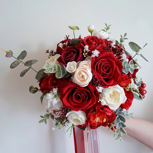 红色中式手捧花新娘结婚礼仿真花拍照领证道具森系红玫瑰花束出嫁