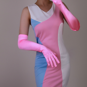 赫本丝绸手套  50cm真丝弹性珠光绸缎面特长款过肘防晒婚纱浅粉色