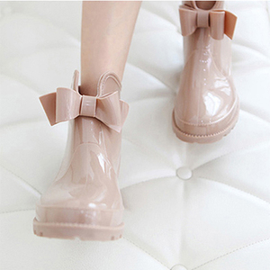 雨鞋女时尚款外穿潮韩国可爱蝴蝶结户外水鞋防水胶鞋防滑短筒雨靴