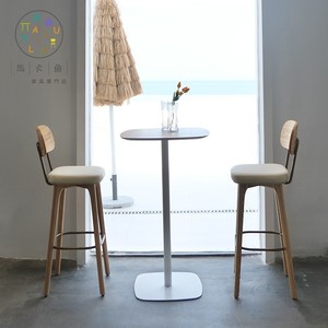 马卡鲁北欧椅子网红ins靠背家用设计师咖啡厅桌吧台高脚实木餐椅