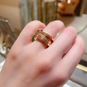 代购bvlgari/宝格丽戒指 b.zero1 18k玫瑰金 三环镂空 男女款对戒