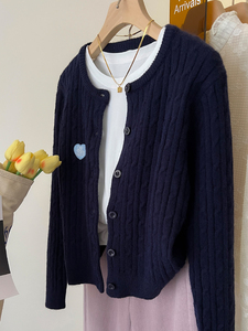 藏青色麻花针织开衫外套女春季穿搭高级感韩系独特小上衣短款毛衣