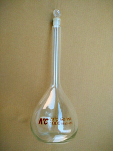 玻璃白色容量瓶1/2/5/10/20/25/50/100/250/500/1000/2000/5000ml
