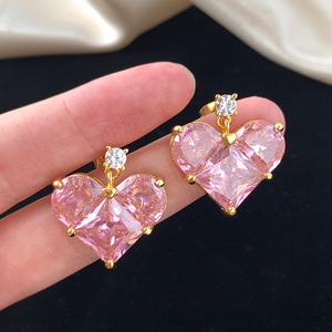 奥米迪奥粉色爱心水晶水钻耳钉少女甜美百搭可爱耳环s925银针耳饰